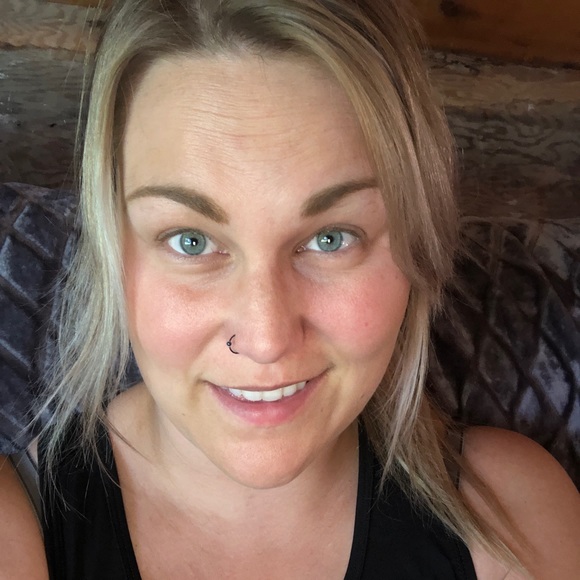 Meet your Posher, Samantha - Picture 1 of 1